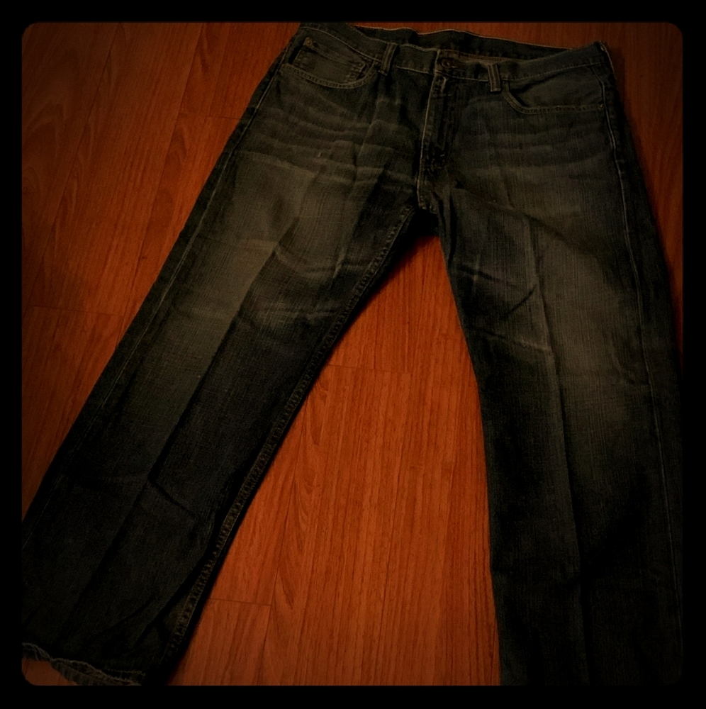 Men's blue faded/washed out jeans